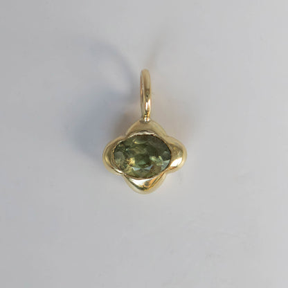 Petal Charm 03
