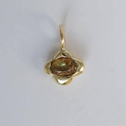Petal Charm 05