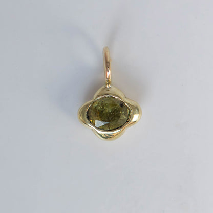 Petal Charm 08