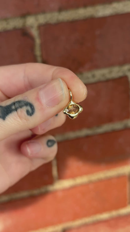 Petal Charm 05